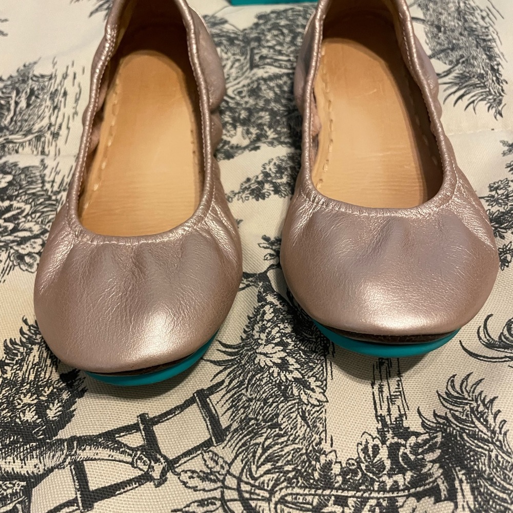 Tieks Rosė size 7